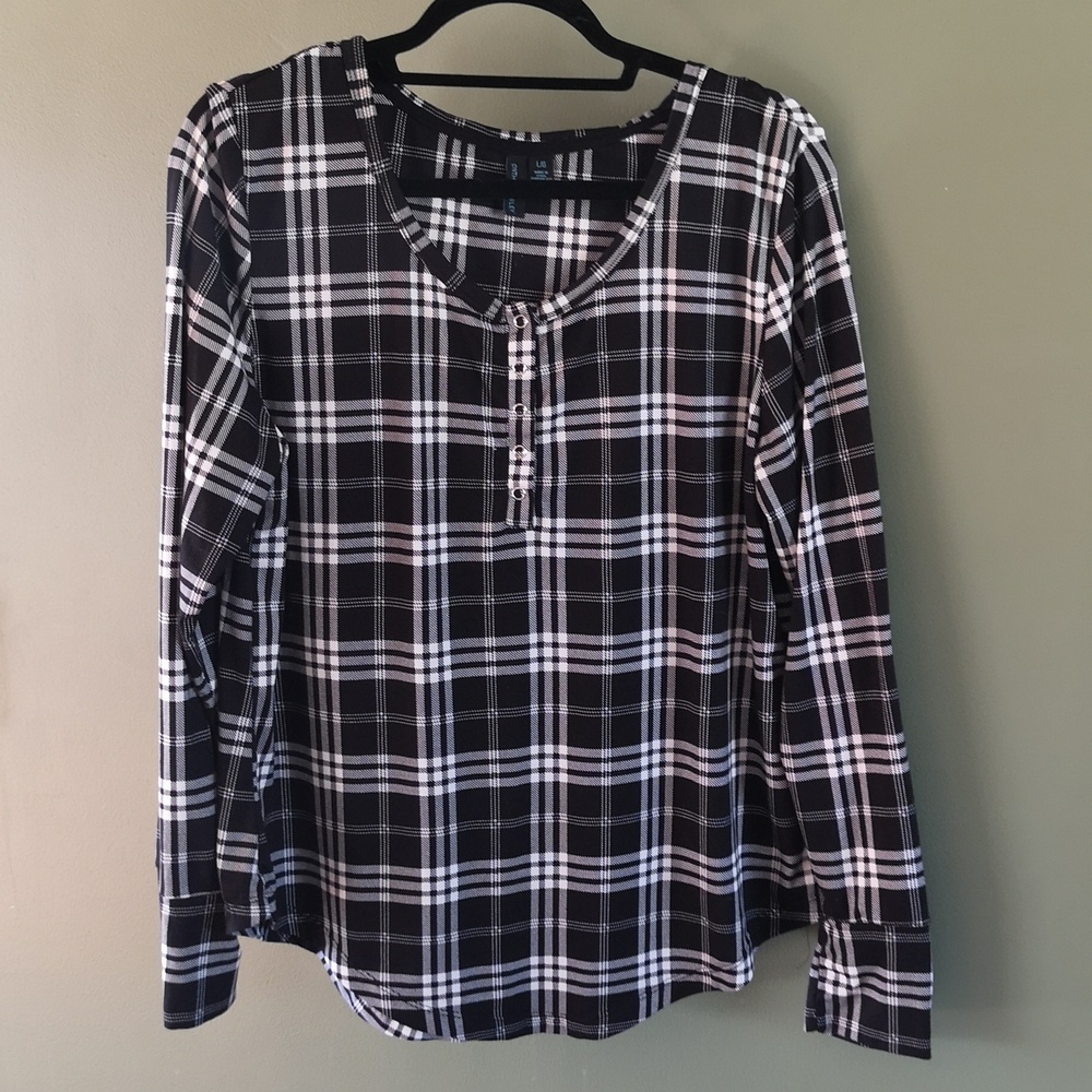Cynthia Rowley Super Soft Plaid Long Sleeve Rounded Hem Snap Front Closure Sz L